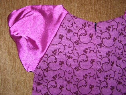 Красивое, аккуратное, велюровое, нарядное платье фиолетового цвета для девочки 7. . фото 8