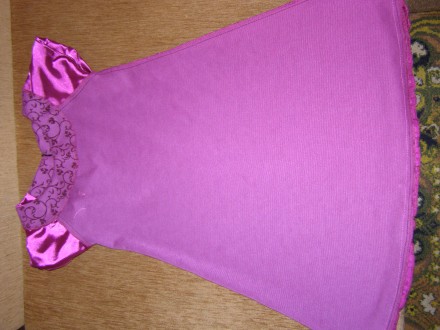 Красивое, аккуратное, велюровое, нарядное платье фиолетового цвета для девочки 7. . фото 10