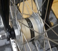 Алюмінєвий міський велосипед на 28 колесах 
Динамо втулка на передньому колесі
. . фото 7
