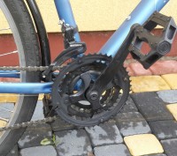 Алюмінєвий міський велосипед на 28 колесах 
Динамо втулка на передньому колесі
. . фото 4