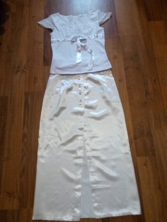 Новая нарядная белая футболочка с атласной отделкой "бантик".
Материал- коттон,. . фото 6