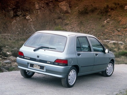 Продам Renault Clio I по запчастям.. . фото 3