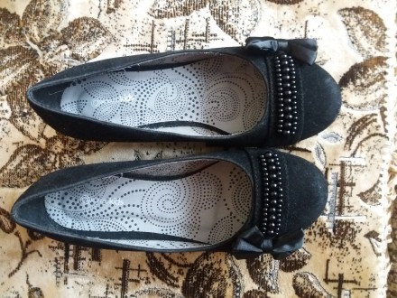 Туфлі чорні замшеві нові ,замовити в інтернеті і не вгадали з розміром.По стільц. . фото 3