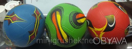Мяч футбольный BT-FB-0010 резиновый гольф 400г 3цв.ш.к./50/. . фото 1