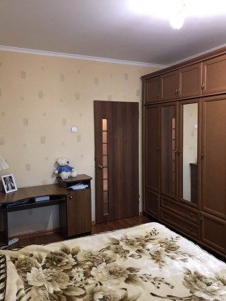 Продается теплая, светлая, просторная 2-х комнатная квартира с ремонтом в пгт. Б. Бородянка. фото 3