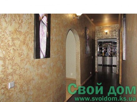 1-этаж: прихожая, зал, жилая комната для гостей, туалет-душ, кухня, зимний сад. . Чернобаевка. фото 9