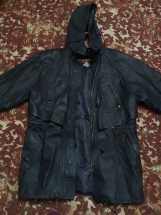 Куртка кожаная в очень хорошем состоянии, без изъянов, размер 48-50, осень-весна. . фото 4