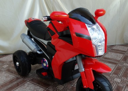 Мотоцикл детский FT-6288 :
- мягкие колеса EVA
- ключ зажигания
- аккумулятор. . фото 2
