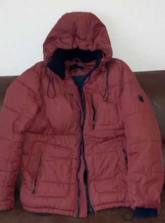 Куртка зимняя теплая в хорошем ухоженном состоянии не порвана, без пятен, теплый. . фото 2