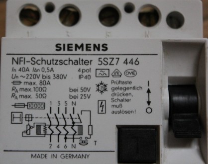 виключатель Siemens NFI 5SZ7446
220\380V
Ip40
max80A. . фото 3