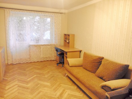 Продается 1 комн. квартира (34 м²) в г. Бровары
Бровары, ул.Гагарина (Порошинка. Бровары. фото 2