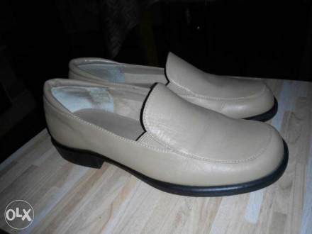 Продам супермодные туфли-лоферы "K softees"  от Clarks.По стельке длина 23,5 см.. . фото 2