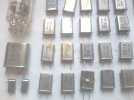 57 шт. кварцевых резонаторов от различной радиоаппаратуры, б/у. Из остатков ремо. . фото 4