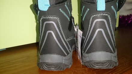 Мембранные фирменные термо ботинки Mursu.
Размер 35, стелька 23 см.
Мембрана M. . фото 3