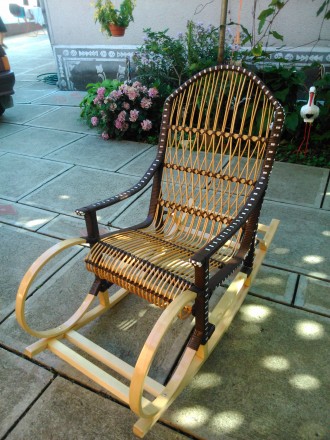 Кресло-качалка плетеное из лозы ручной работы, размеры: длина 1,20, ширина 60, в. . фото 7