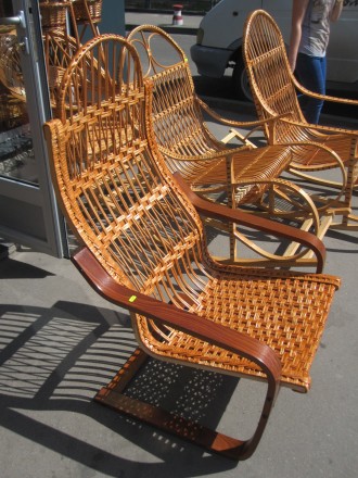 Кресло-качалка плетеное из лозы ручной работы, размеры: длина 1,20, ширина 60, в. . фото 10