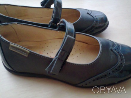Продам испанские кожаные туфли на липучке,цвет- серый метал,в отличнейшем состоя. . фото 1