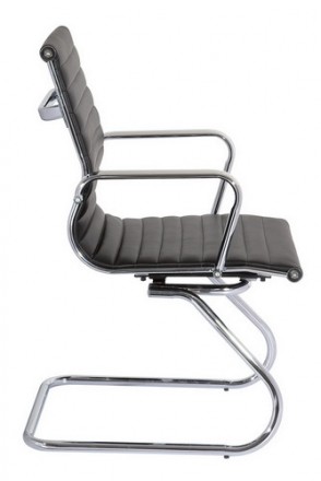 Кресло офисное, средняя спинка, сидение из прошитого кожзама, ЦВЕТ белый, на хро. . фото 3