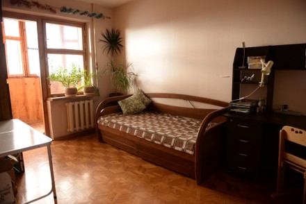 В СРОЧНОЙ продаже просторная 4-х комнатная квартира 85 кв.м. с красивым видом на. Киевский. фото 9