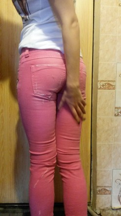 Качественные джинсы, красиого розового цвета (ярче чем на фото) с легким эффекто. . фото 5