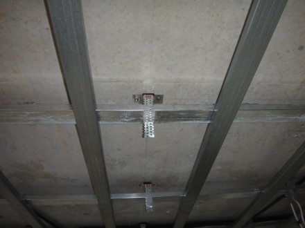 Потолочный виброизолирующий подвес. Разработан для использования в подвесных кар. . фото 2