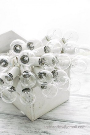 В аренду предлагается 50 гирлянд в классическом стиле с прозрачными лампочками.
. . фото 5