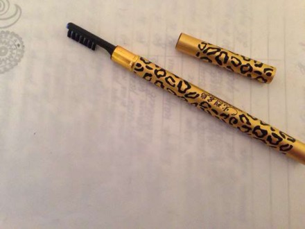 новий олівець для брів зі щіточкою, коричневого кольору.
Доставка новою поштою . . фото 2