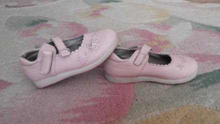 Продам на девочку полностью кожаные туфельки, розового цвета. 24 размер. По стел. . фото 2