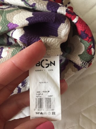 продам красивую блузу Beggon BGN из натурального шелка, 100% оригинал
размер на. . фото 3