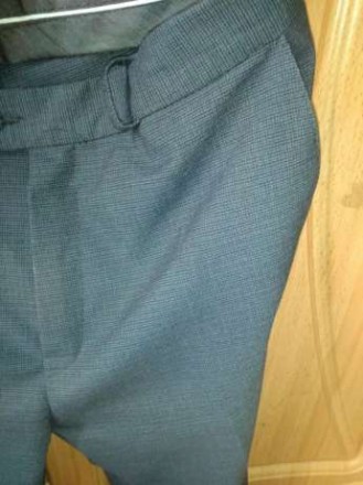 Породам брюки в идеальном состоянии, были одеты один раз, штанина прямая, не шир. . фото 3