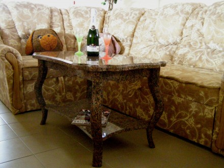 Каменный столик с оригинальным дизайном камня.  Полированный.  Междуреченское ме. . фото 6