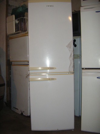 Холодильник Веко CS321CB с нижней морозилкой на 3 отделения 1,8 м б/у. Возможна . . фото 2