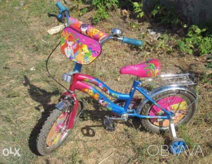 Детский велосипед с усиленной рамой и поддерживаемыми колесиками.. . фото 1