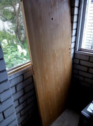 Продам Дверь деревянную
Размеры: Высота 2м, Ширина 80см, Толщина 4см
Глазок и . . фото 2