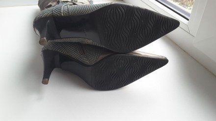 Зимние сапоги итальянского бренда Cantarini 35 размер, сделаны под кожу питона с. . фото 6