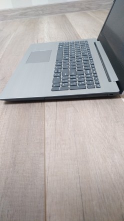 Игровой ультрабук ноутбук Lenovo ideapad 320 15.6" (дюймов) привезённый из США. . . фото 5