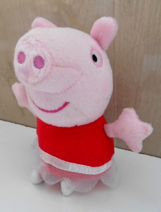 Очаровательная мягкая говорящая игрушка свинка Пеппа в юбке  Peppa Pig.
Высота:. . фото 4