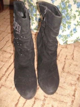 Черные демисезонные ботиночки, украшенные стразами. Внутри подкладка из баечки. . . фото 3