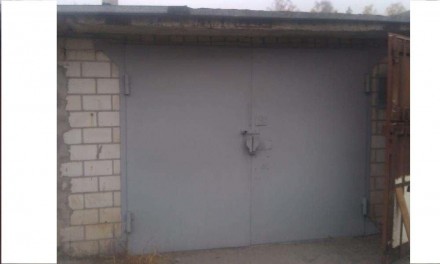 Продам хороший гараж №160 в Погребке. Поштукатурен, покрашен, есть яма и сухой б. Украинка. фото 2