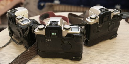 Фотоапарат японський плівковий CANON EOS 50e з бустером у відмінному робочому ст. . фото 3