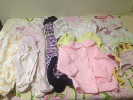 Продам пакет одежды для новорожденной девочки,от 0 и до 3 месяцев. Размер 56-68,. . фото 2