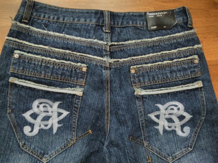 Продам мужские джинсы в новом состоянии, W36 (размер 36)

Фирма ROCAWEAR

Дл. . фото 4