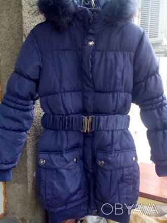 Куртка зимняя для девочки. Рост 146 см. Наполнитель - холлофайбер. Очень тёплая.. . фото 1