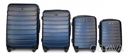 
Комплект пластиковых чемоданов в багажное отделение Fly 1107 выполнен из против. . фото 1
