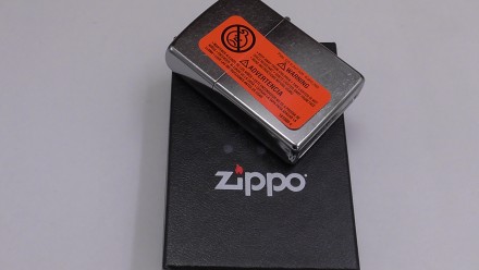 Зажигалка ZIPPO оригинал ,лимитированная версия.состояние супер,пожизненная гара. . фото 3