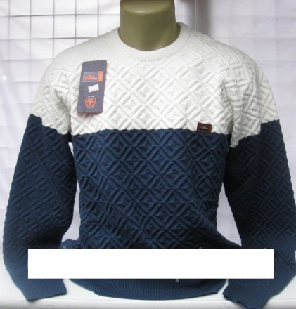 Мужской свитер 
Материал: акрил, шерсть 
Два размера. . фото 2