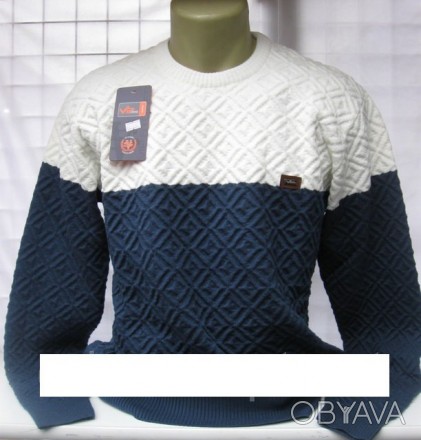 Мужской свитер 
Материал: акрил, шерсть 
Два размера. . фото 1