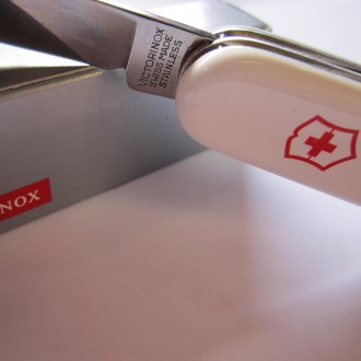 Швейцарский нож Victorinox Tourist 1.3603

Материал: высококачественная нержав. . фото 13