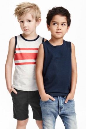 Майки для мальчика H&M, размер 4-6 лет (110-116) из мягкого х/б трикотажа, отмен. . фото 3