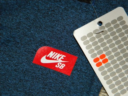 Продам штаны Nike SB весна-лето цвет : светло-сини,материал: 100% polyester. раз. . фото 2